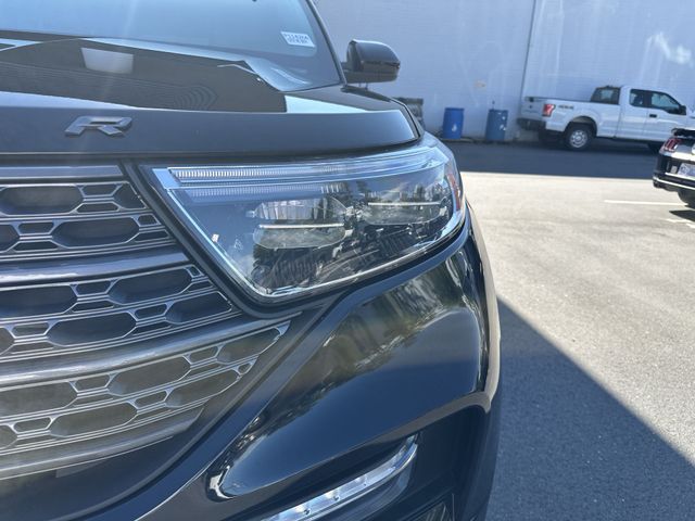 Used 2023 Black Ford XLT image 9