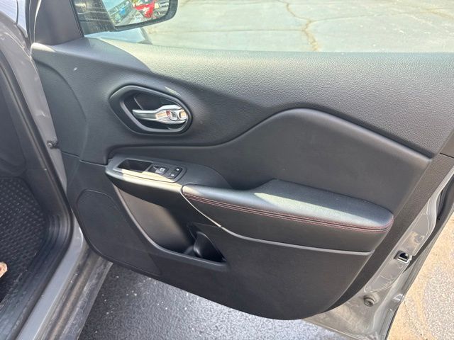 Used 2022 Jeep Cherokee SUV