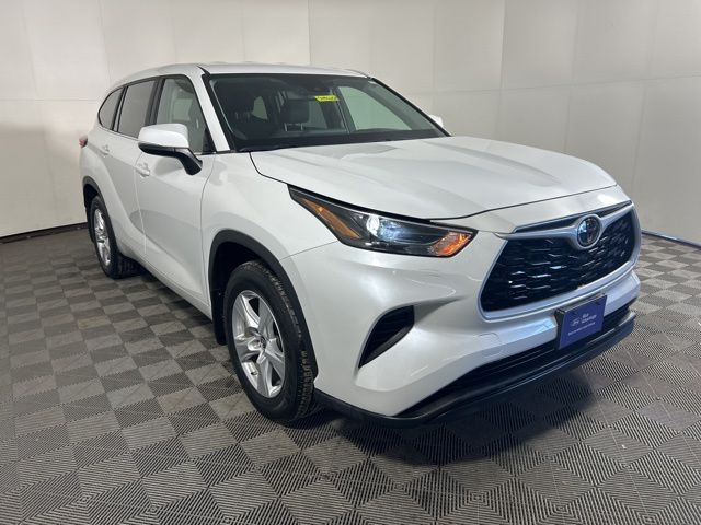 2023 Toyota Highlander L FWD