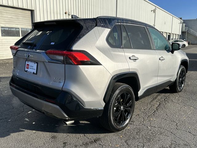 2022 Toyota RAV4 Hybrid XSE 28