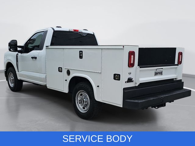 Used 2023 White Ford XL image 5