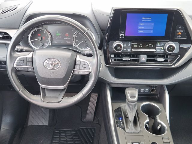 Used 2023 Toyota Highlander SUV
