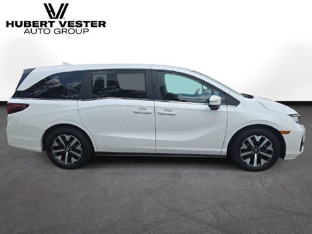 Used 2025 Honda Odyssey Van