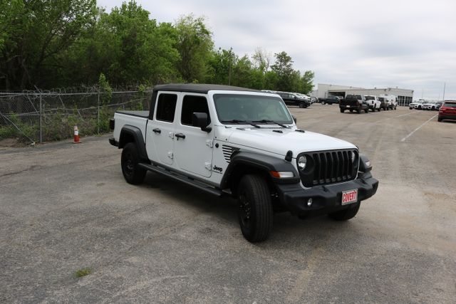 Used Car 2022 Jeep Gladiator  Sport For Sale Under $35,000 In Austin, Texas