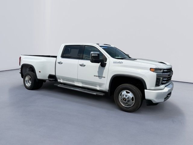  2022 Chevrolet Silverado 3500HD High Country Crew Cab 4WD   