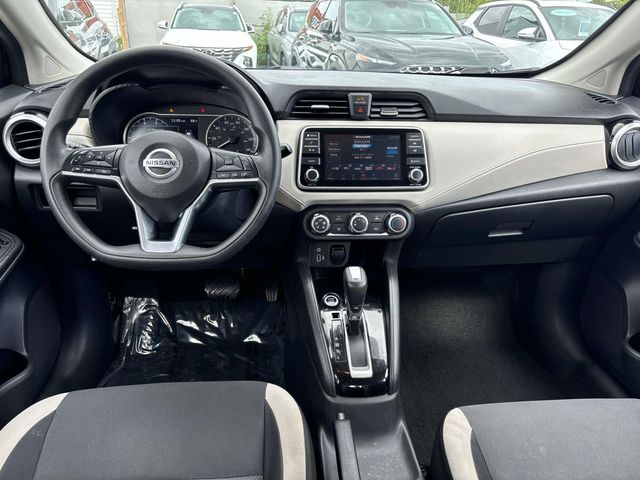 2021 Nissan Versa 1.6 SV 11