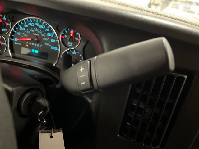 New 2026 Summit White Chevrolet Work Van image 17