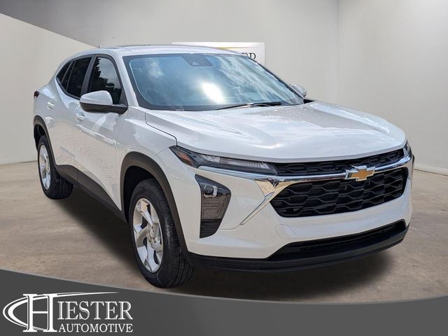Summit White 2026 Chevrolet Trax SUV / Crossover Front-Wheel Drive 6-Speed Automatic