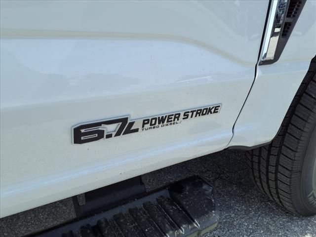 2025 Ford F-350SD XL photo