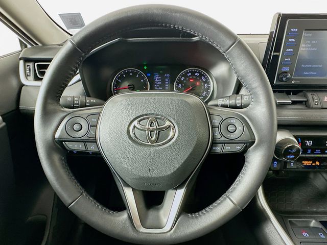 2020 Toyota RAV4 XLE Premium 11