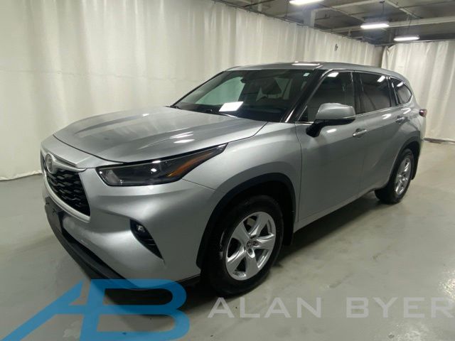 Celestial Silver Metallic 2021 Toyota Highlander SUV / Crossover All-Wheel Drive 8-Speed Automatic