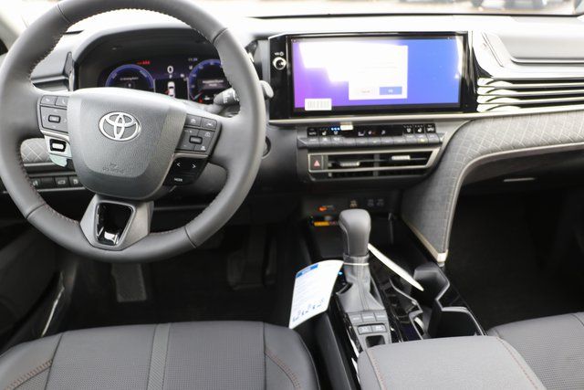 2025 Toyota Camry LE 4