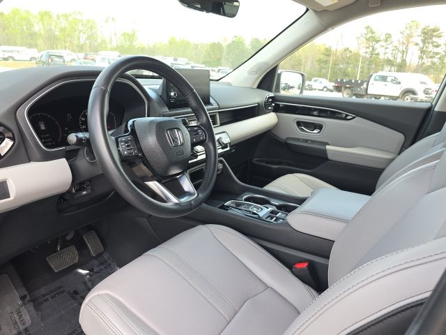 2024 Honda Pilot Touring:C02566