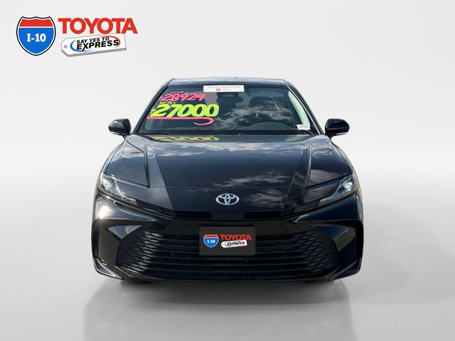 2025 Toyota Camry LE - Photo 8