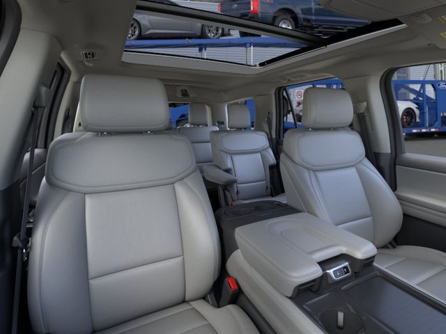 2026 Ford Expedition Active:169035