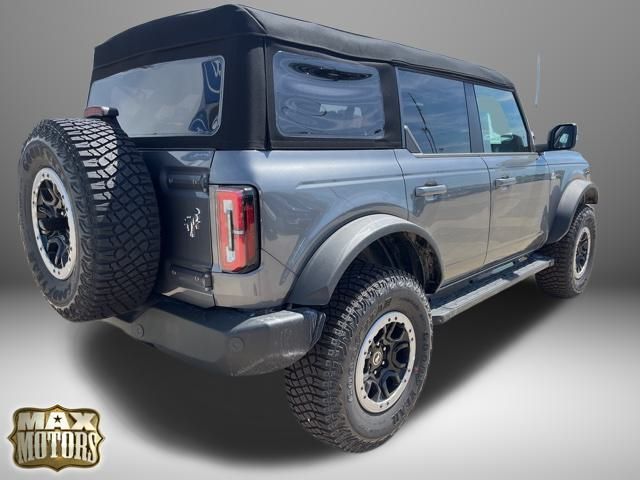 2024 Ford Bronco Outer Banks 4