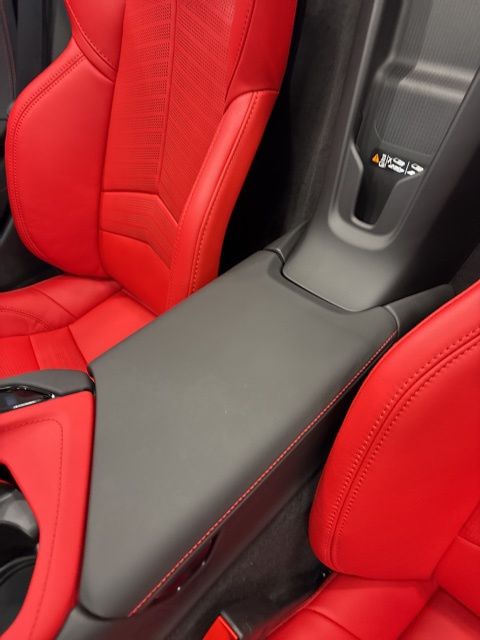 2025 Chevrolet Corvette Stingray photo