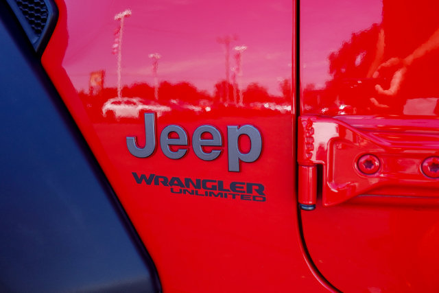 Used 2019 Jeep Wrangler SUV