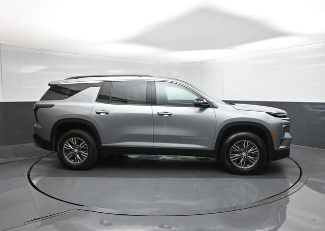 Used 2024 Chevrolet Traverse SUV
