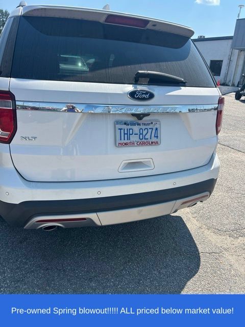Used 2017 White Ford XLT image 10