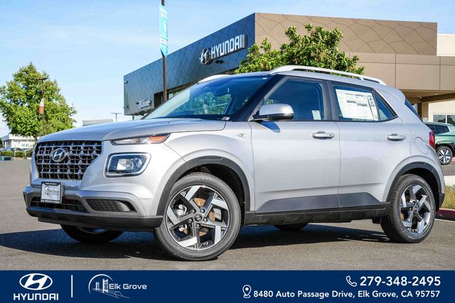 Shimmering Silver 2026 Hyundai Venue SEL FWD SUV / Crossover Front-Wheel Drive Continuously Variable Transmission