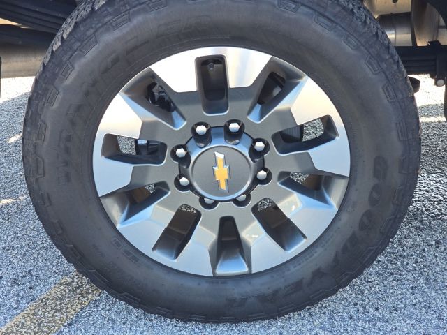 2024 Chevrolet Silverado 2500HD LT:44989A