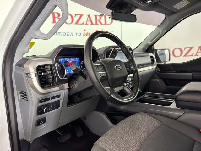 2021 Oxford White Ford F-150 XLT 4X4 Truck