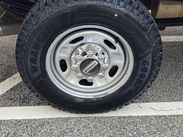 2022 Ford F-250SD XL:W00095