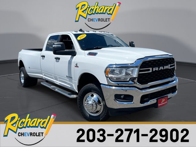 Bright White Clearcoat 2023 RAM 3500 Pickup Truck Four-Wheel Drive 6-Speed Automatic