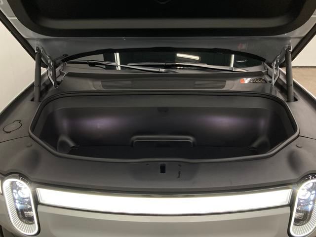 2023 Rivian R1T Adventure