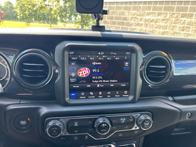 Used 2022 Black Jeep Unlimited Sport Altitude image 23