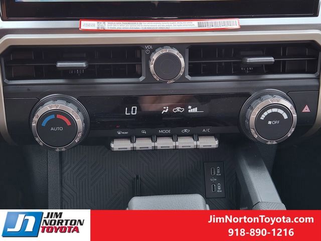 2025 Toyota Tacoma TRD Off-Road Double Cab photo 16