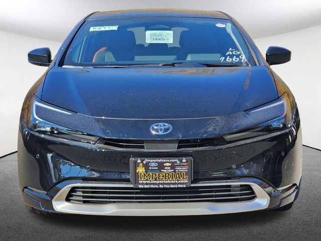 2024 Toyota Prius Prime XSE 11