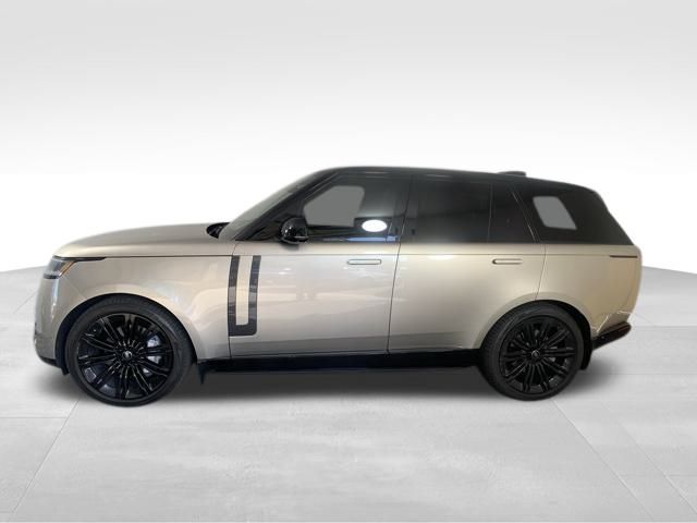 2024 Land Rover Range Rover SE 4