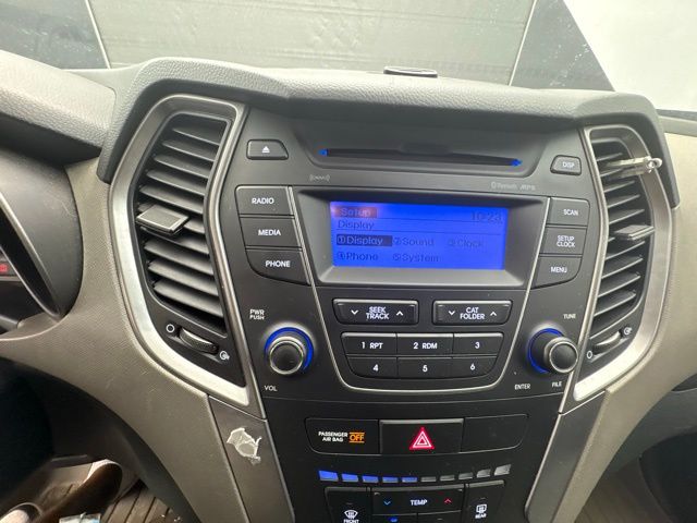 2015 Frost White Pearl Hyundai Santa Fe Sport Base FWD SUV
