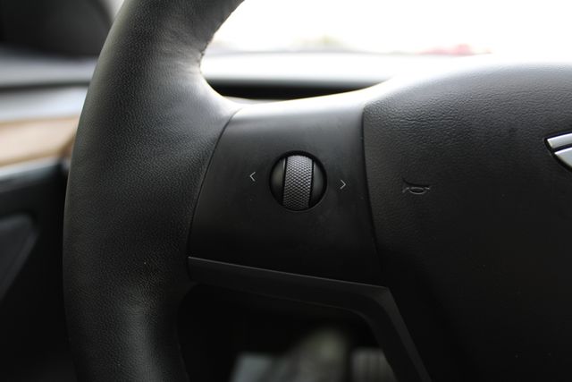 Used 2022 Black Tesla Performance image 9