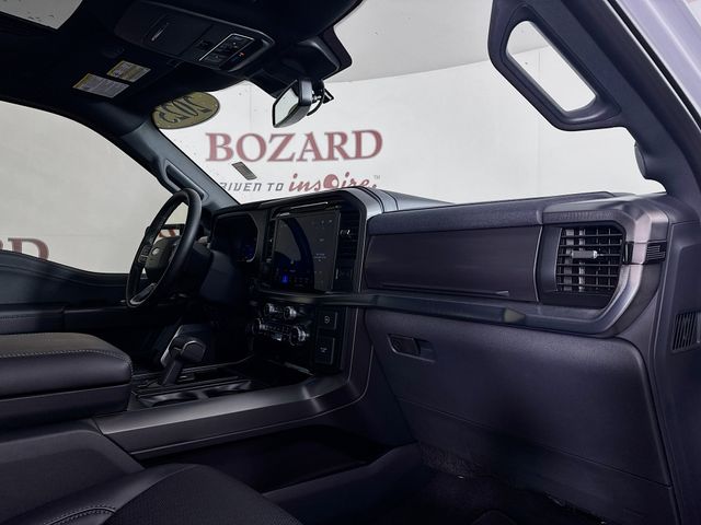 2025 White Metallic Ford F-150 Lariat 4X4 Truck