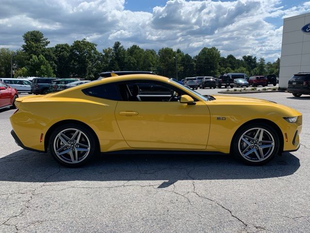 2024 Ford Mustang GT 6