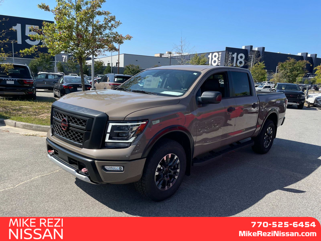 2024 Nissan Titan PRO-4X 5