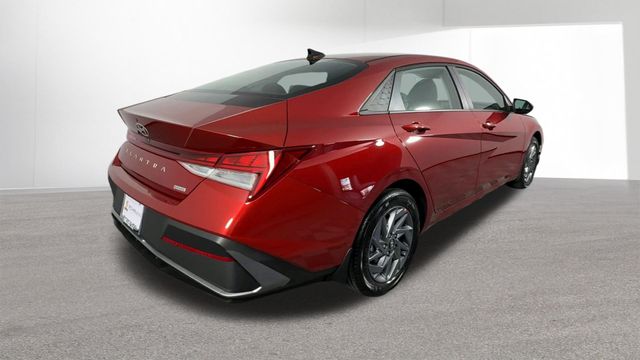 Used 2025 Hyundai Elantra Hybrid For Sale in Indianapolis, IN