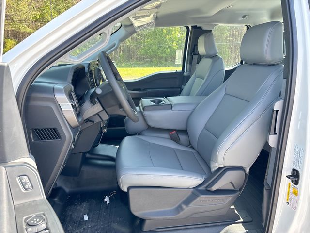 New 2026 Oxford White Ford XL image 17