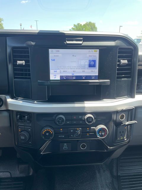 2025 Ford F-350 Super Duty XL