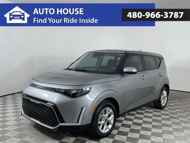 227512022 Kia Soul LX