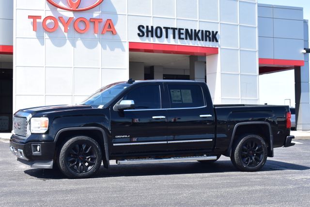 2015 GMC Sierra 4WD Crew Cab Standard Box's photo
