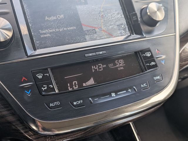 2015 Toyota Avalon Hybrid - Image 23