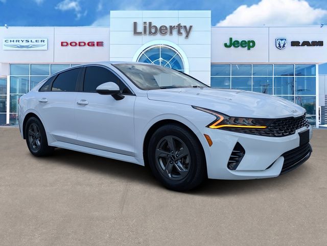 Glacial White Pearl 2023 Kia K5 Sedan Front-Wheel Drive 8-Speed Automatic
