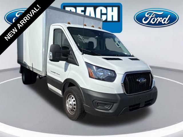 Oxford White 2024 Ford Transit Chassis Van Rear-Wheel Drive