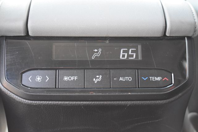 Used 2020 Toyota Highlander Hybrid SUV