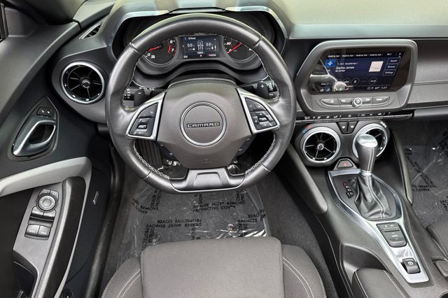 2024 Chevrolet Camaro LT1 - Photo 13