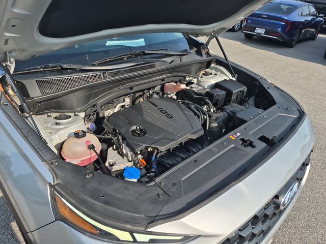 Used 2023 Silver Hyundai SE image 35